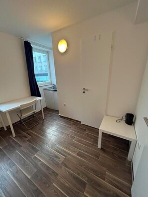 Individuelt innredet, strykejern/-brett, wi-fi (inkludert) og sengetøy