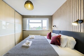 3 bedrooms, iron/ironing board, free WiFi