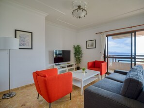 Living room - Beachfront House in Las Palmas Near Las Canteras (Las Palmas de Gran Canaria)