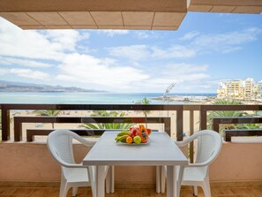 House | Balcony - Beachfront House in Las Palmas Near Las Canteras (Las Palmas de Gran Canaria)