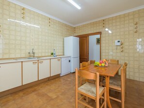 Private kitchen - Beachfront House in Las Palmas Near Las Canteras (Las Palmas de Gran Canaria)