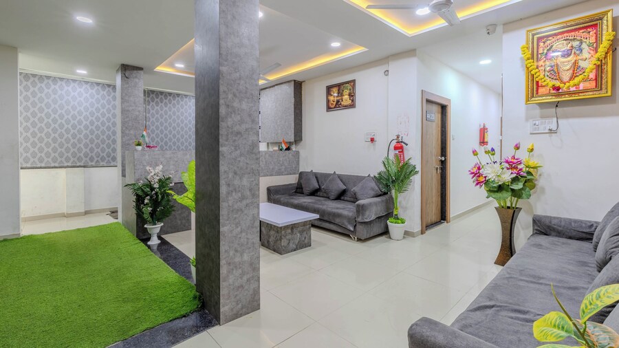 Hotel Radhe