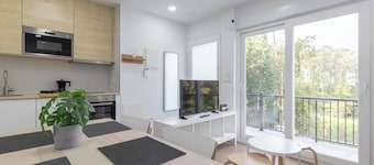 Apartamento 'Ría De San Cosme Laxeira' con vistas a la montaña, jardín y aire acondicionado