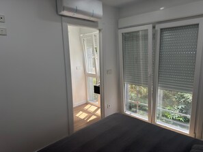 2 chambres, fer et planche Ă repasser, draps fournis