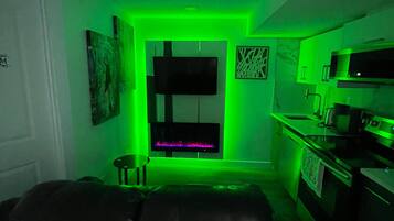 Mikrobølgeovn, ovn, kogeplade, opvaskemaskine