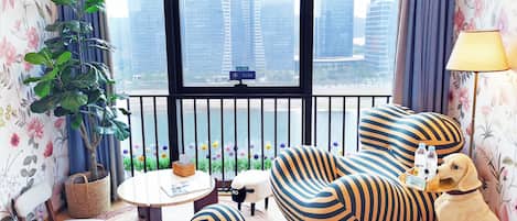 Design appartement, uitzicht op rivier | Kameruitzicht