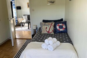 3 Schlafzimmer, laptopgeeigneter Arbeitsplatz, Bügeleisen/Bügelbrett