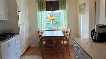 Apartemen Keluarga, 2 kamar tidur, tepi gunung (Scenic by the sea Patterdale) | Pemandangan dari kamar