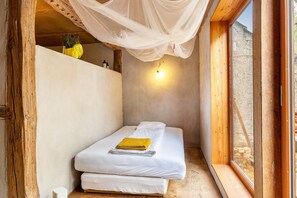 2 habitaciones, escritorio, sistema de insonorización y wifi 