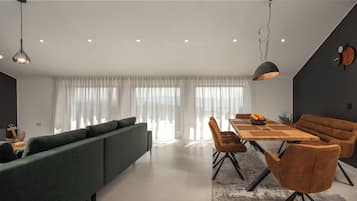 Family Apartment, Multiple Bedrooms (Luxury Seaview Apartman 5 Desamani) | Living area | 32-inch Smart TV with cable channels