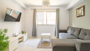 Living area - Apartment in Las Palmas Near Playa de Las Canteras (Las Palmas de Gran Canaria)