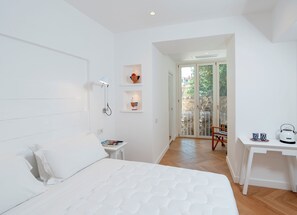 Superior városi lakás | Széf a szobában, íróasztal és ingyenes wifi