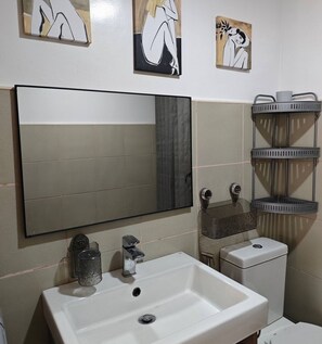 Douche, serviettes fournies