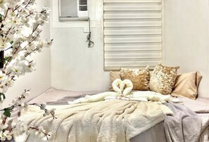 2 chambres, fer et planche à repasser, Wi-Fi, draps fournis
