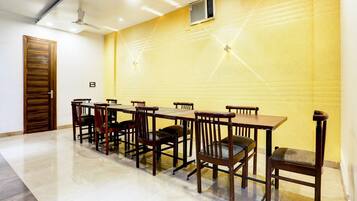 ํ์ฐ์ค | ๋ค์ด๋