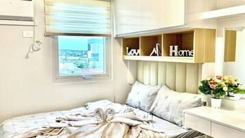 2 Schlafzimmer, BĂŒgeleisen/BĂŒgelbrett, WLAN, BettwĂ€sche