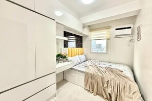 2 quartos, ferros/tábuas de passar roupa, Wi-Fi, roupa de cama