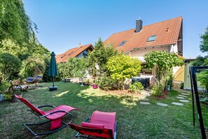 Property grounds - Apartment 'Gemütliche Bei Dresden' with Shared Garden and Wi-Fi (Freital)