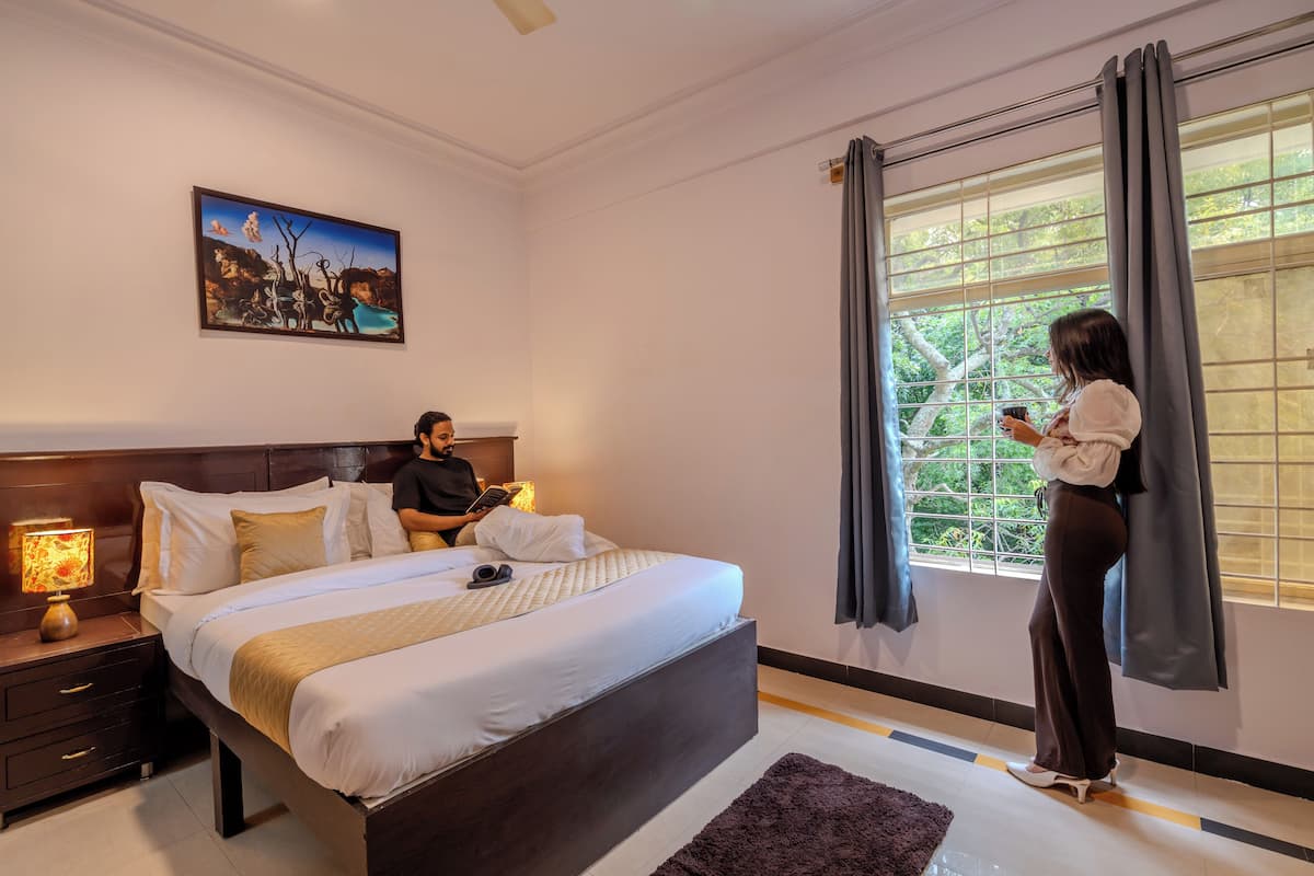Superior Double Room | Desk, laptop workspace, free WiFi