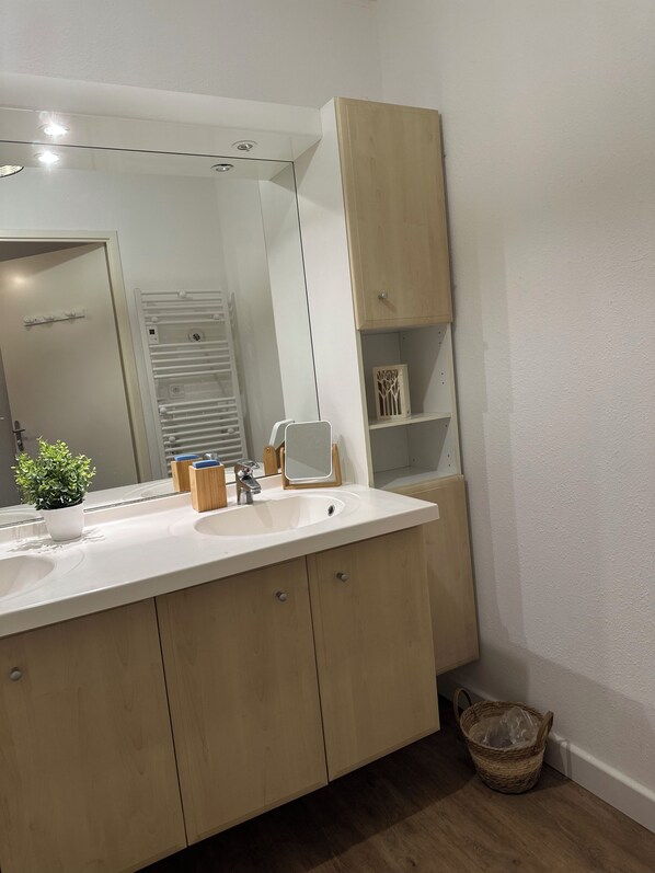 Hair dryer, towels, toilet paper