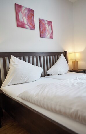 Comfort Apartment, 2 Bedrooms, Mountain View | Laptop workspace, free WiFi, bed sheets - Apartment Iglsberg Top 10 (Saalbach)