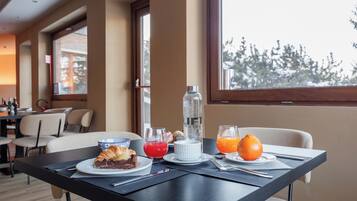 Petit déjeuner continental compris tous les jours