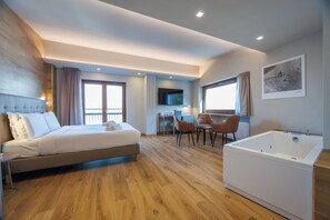 Habitación junior | Caja de seguridad en la habitación, escritorio y insonorización 
