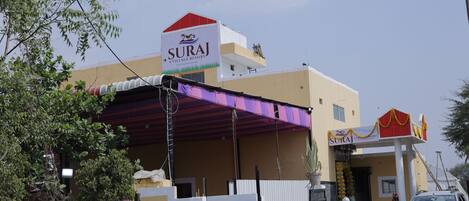 Majoituspaikan julkisivu