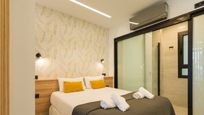 1 bedroom, laptop workspace, iron/ironing board - Studio by Playa de Las Canteras Beach (Las Palmas de Gran Canaria)