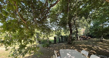 Villa familiale avec jardin arboré, entre nature et détente à Soulac sur Mer