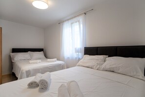 2 bedrooms, free WiFi, bed sheets