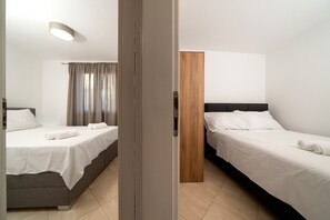 2 bedrooms, free WiFi, bed sheets - Villa Levante Deluxe Apartment 1 (Sumartin)