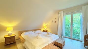 4 Schlafzimmer, Bügeleisen/Bügelbrett, Internetzugang, Bettwäsche