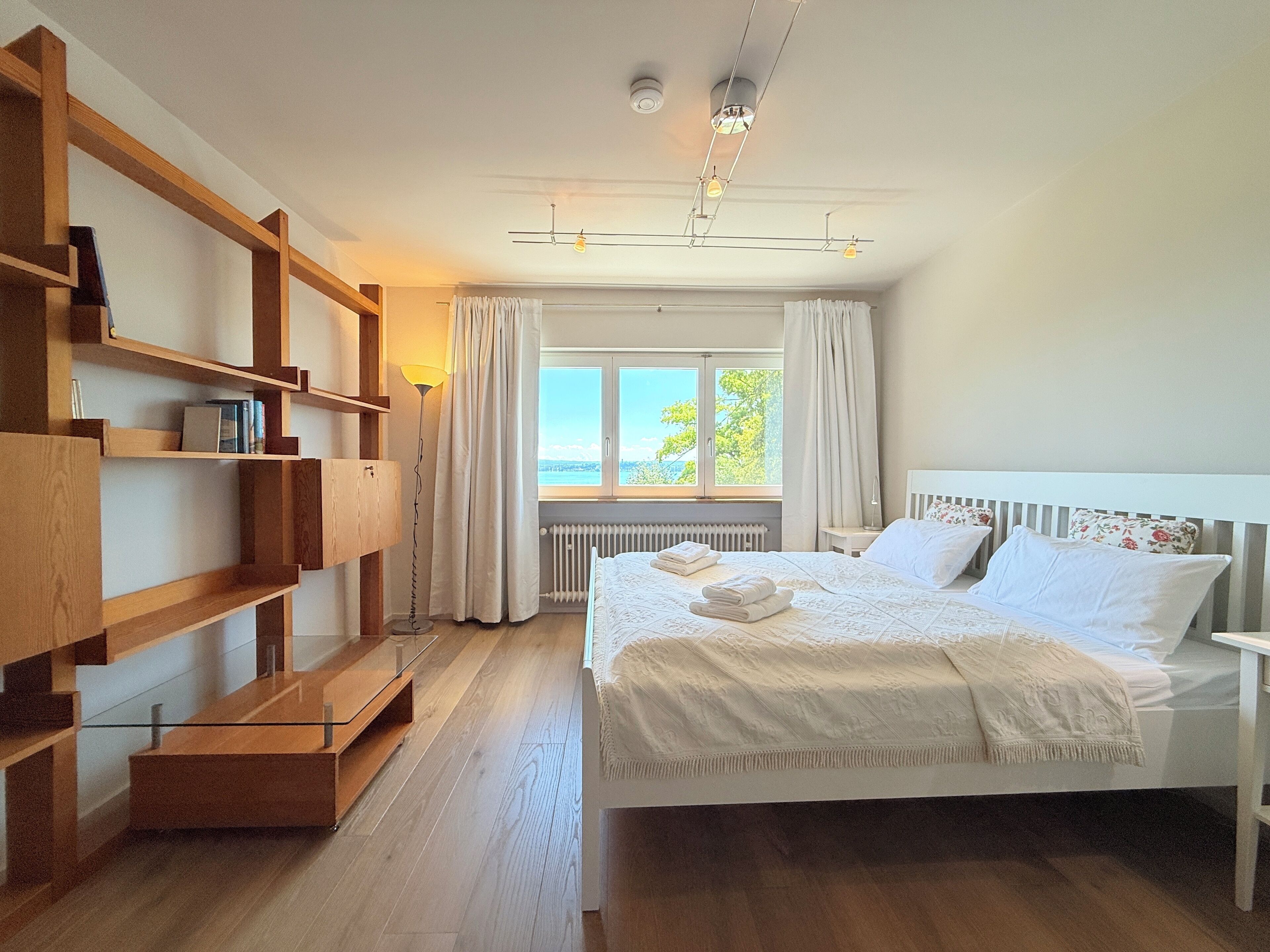 4 Schlafzimmer, Bügeleisen/Bügelbrett, Internetzugang, Bettwäsche