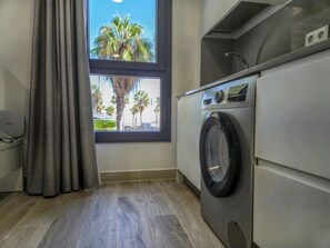 Private kitchen - Studio in Las Palmas Near Playa de Las Canteras (Las Palmas de Gran Canaria)