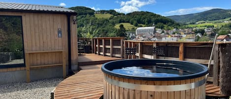 Baignoire à remous extérieure