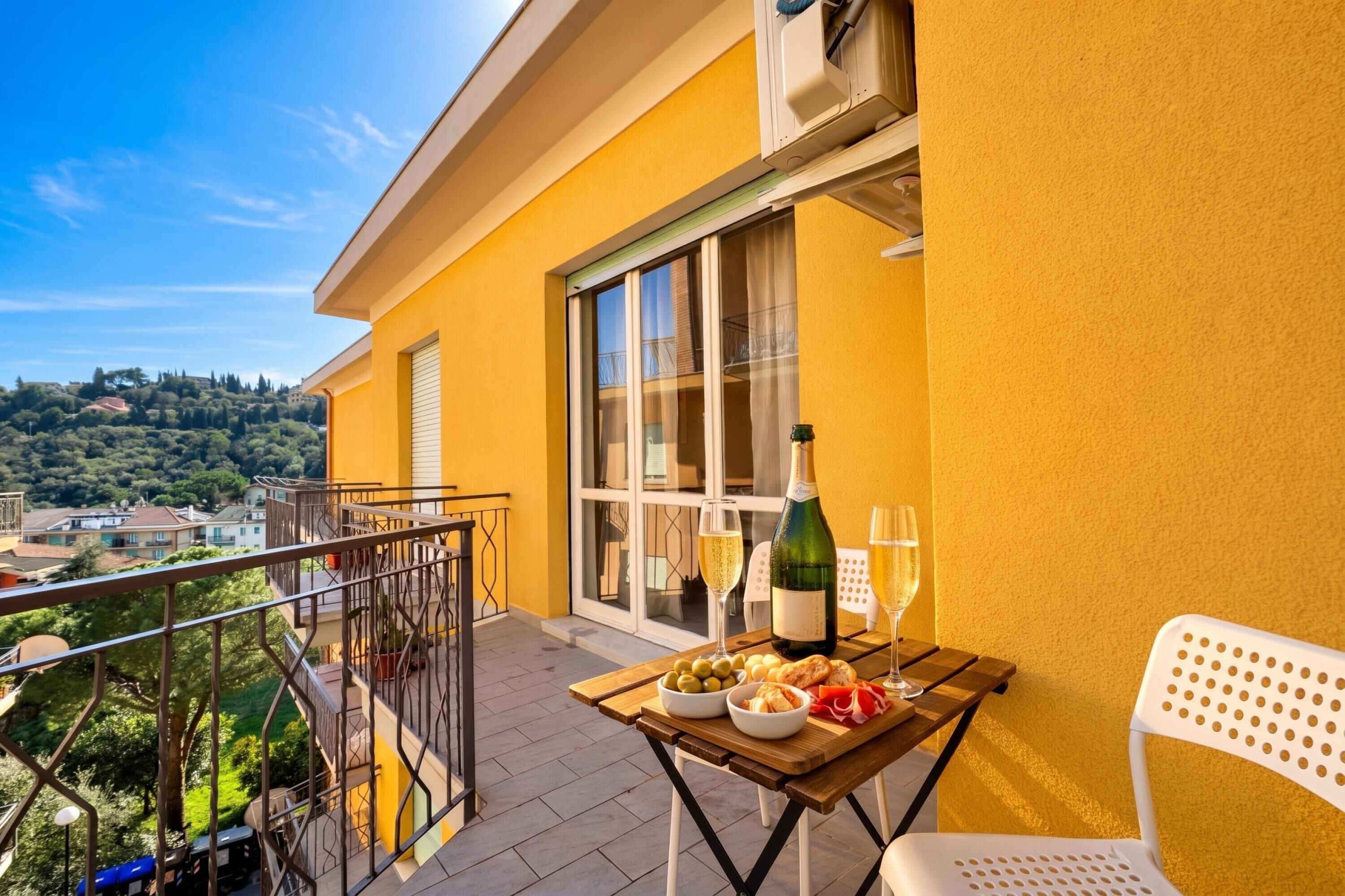 Appartamento familiare, 2 camere da letto, balcone (Le Conchiglie Di Grace - Apartment) | Ristorazione all'aperto