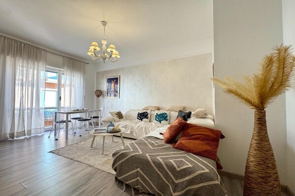 Family Apartment, Multiple Bedrooms (Le Conchiglie Di Grace) | Interior