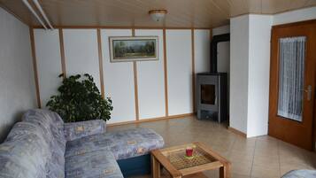 Télévision, cheminée