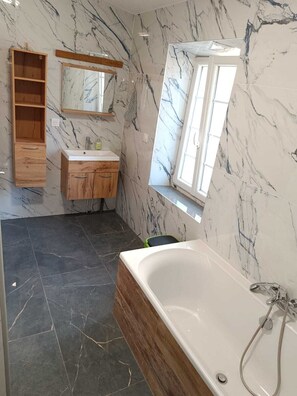 Handdoeken, toiletpapier