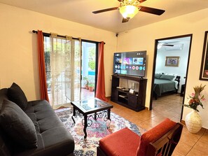 2 bedrooms, iron/ironing board, free WiFi, bed sheets