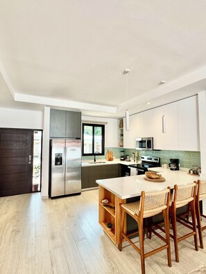 Microwave, oven, coffee/tea maker, toaster