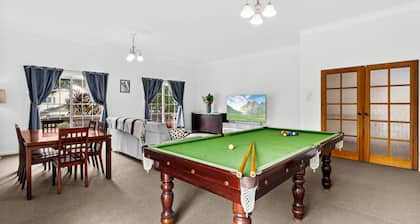 Loftus Spacious Getaway