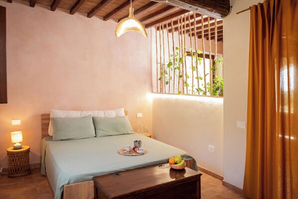 1 bedroom, WiFi, bed sheets, wheelchair access