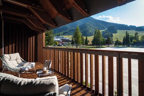 Superior apartment with balcony | Utsikt fra rommet