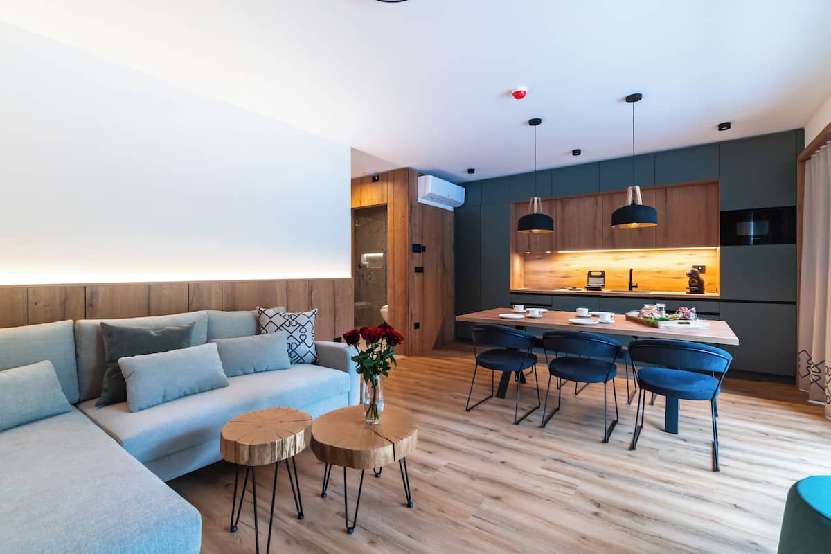 Family apartment with terrace and hot tub | Private kitchen | Fridge, microwave, stovetop, dishwasher