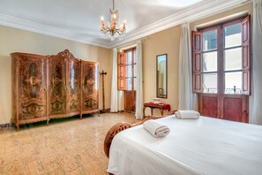 3 bedrooms, WiFi, bed sheets