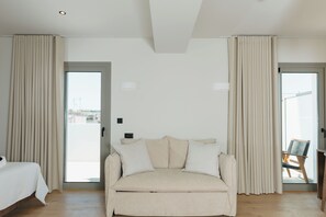 In-room safe, desk, iron/ironing board, free WiFi - Ermou 26 Hotel (Athens)