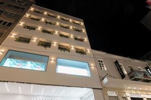 Front of property - Ermou 26 Hotel (Athens)
