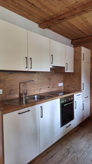 Four, plaque de cuisson, lave-vaisselle